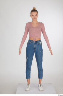 Kate Jones blue jeans casual dressed pink long sleeve t…